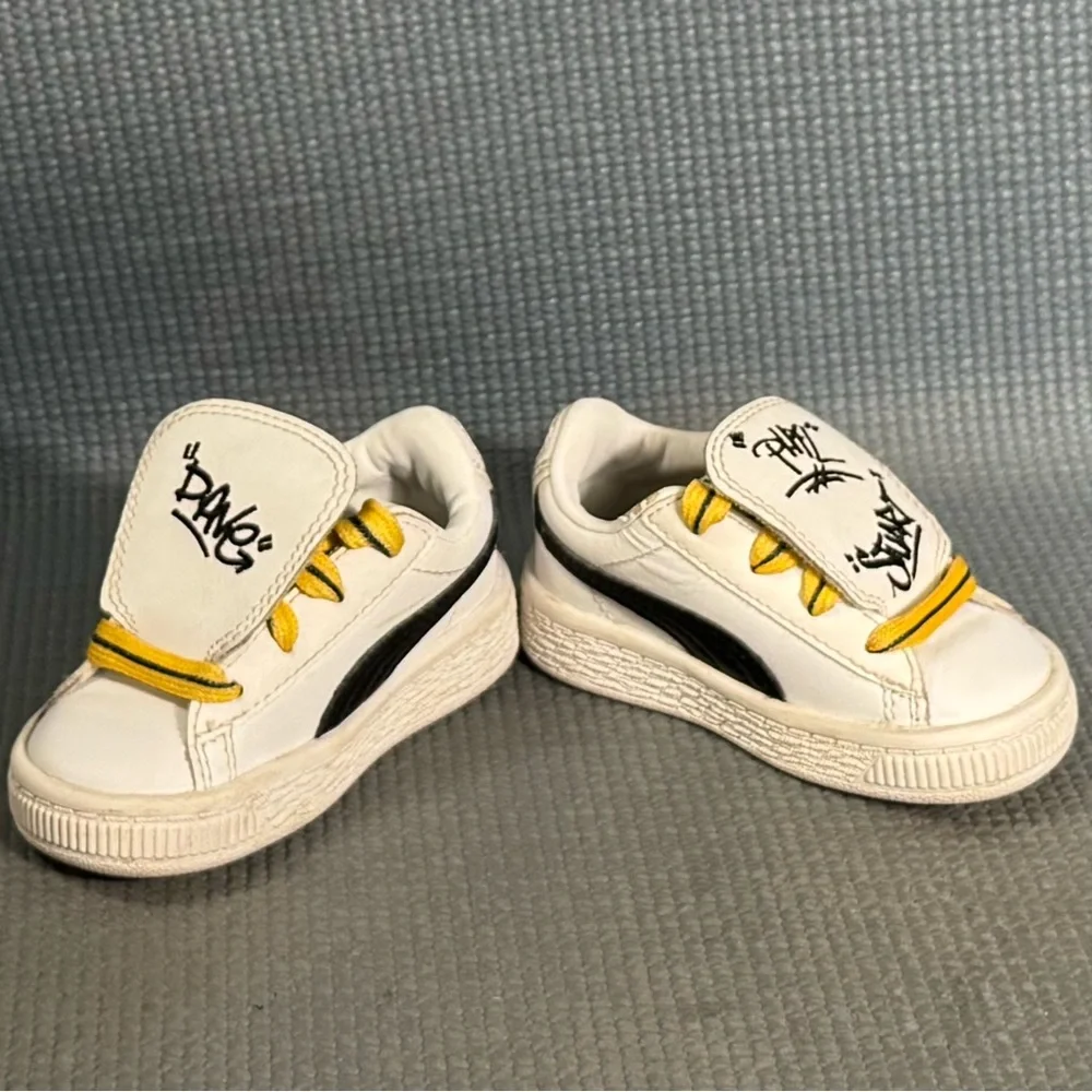 PUMA Toddler Minions Basket Tongue‎ Sneakers Size 4C